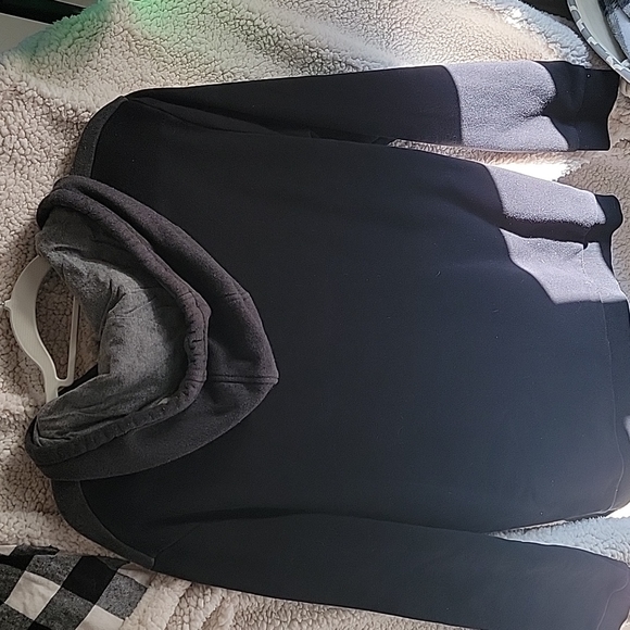 Men's Calvin Klein Hoodie - Picture 4 of 4